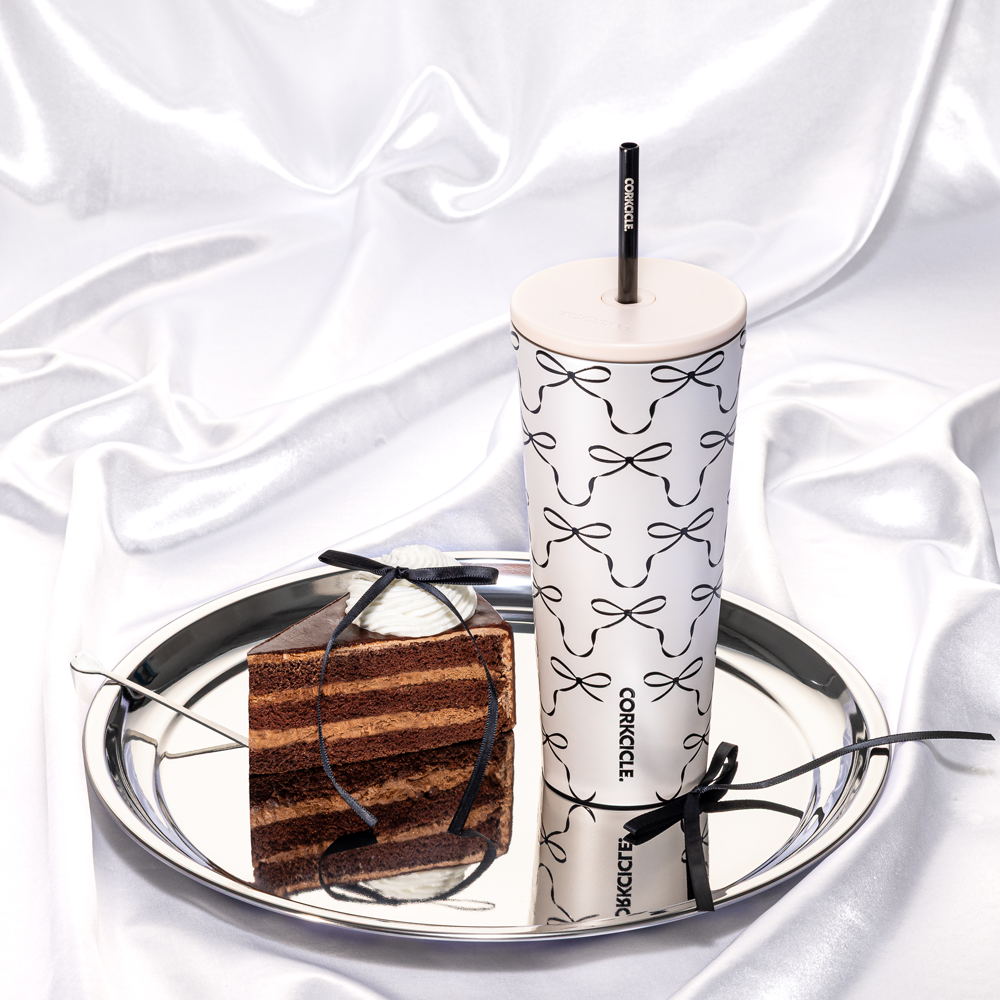 cold-cup-r8 2a98a7269432--2224PBBC-lifestyle.png