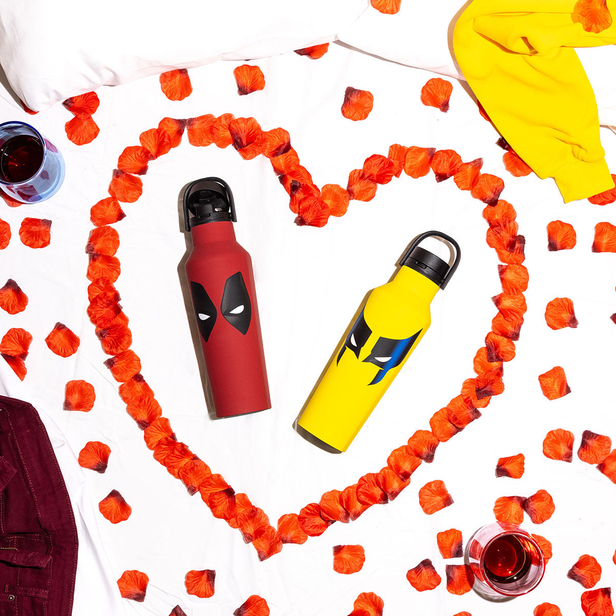 deadpool-and-wolverine-drinkware-s4 a7afce7e71cf--DeadpoolWolverine-PDPLifestyle2.jpg